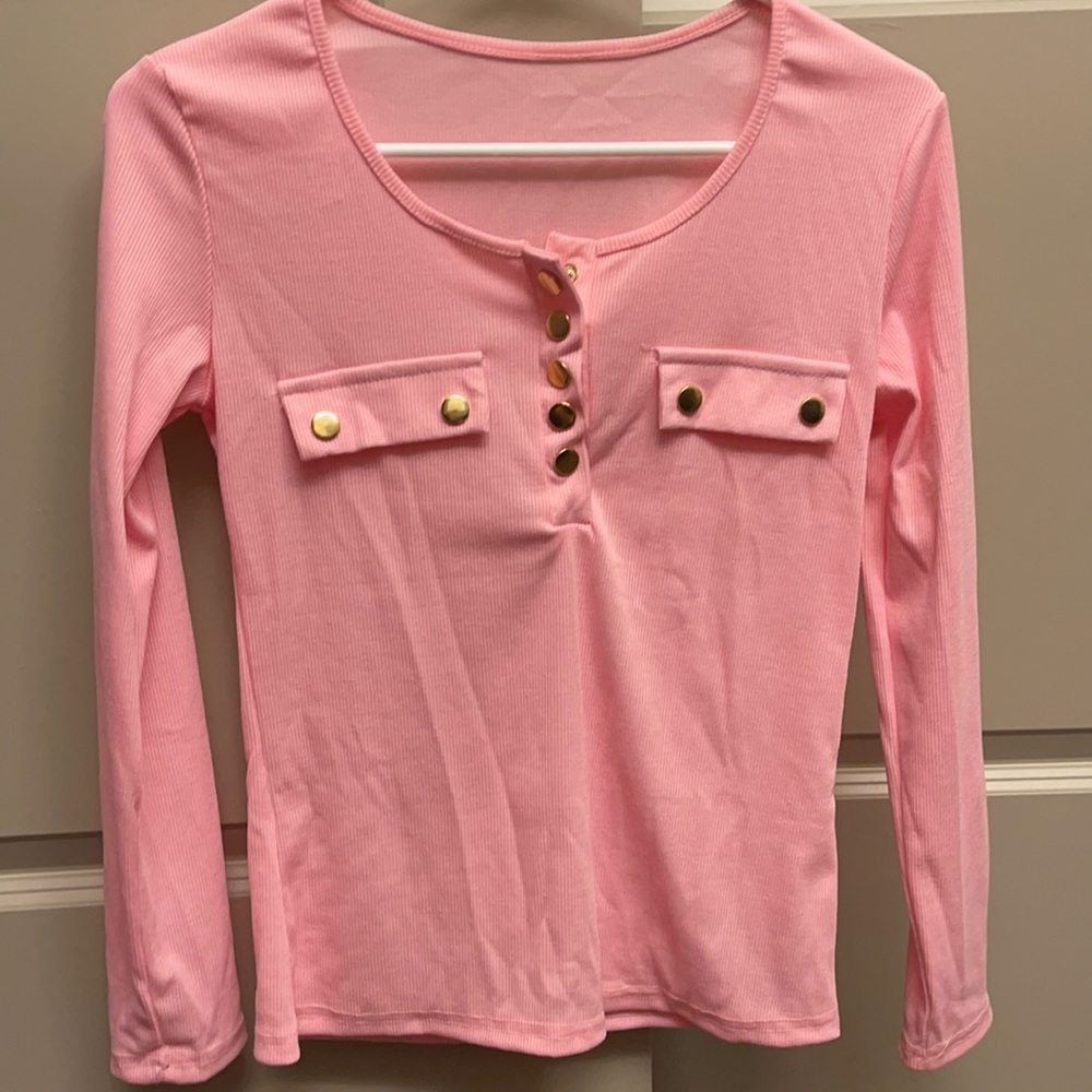 Long sleeve pink tee
